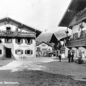 ca. 1941, Gasthof Schachtner, Schachtnerstraße, Anker-Haus, Kaufhaus Hans Gollner, Marktgemeindeamt