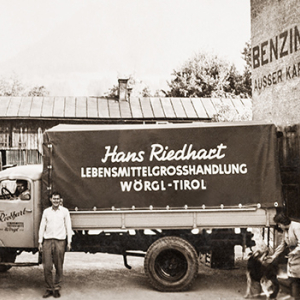 LKW der Firma Hans Riedhart